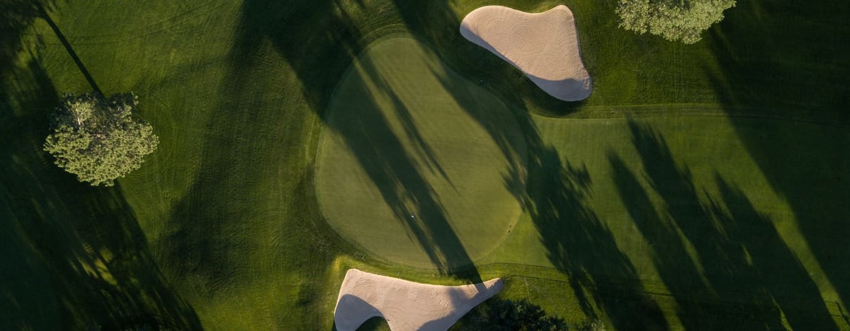 Lake Joseph golf club in Muskoka, Ontario aerial picture of putting green 