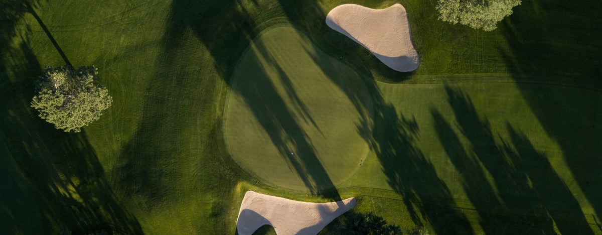 Lake Joseph golf club in Muskoka, Ontario aerial picture of putting green 