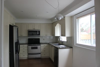 Larkin Kitchen B4