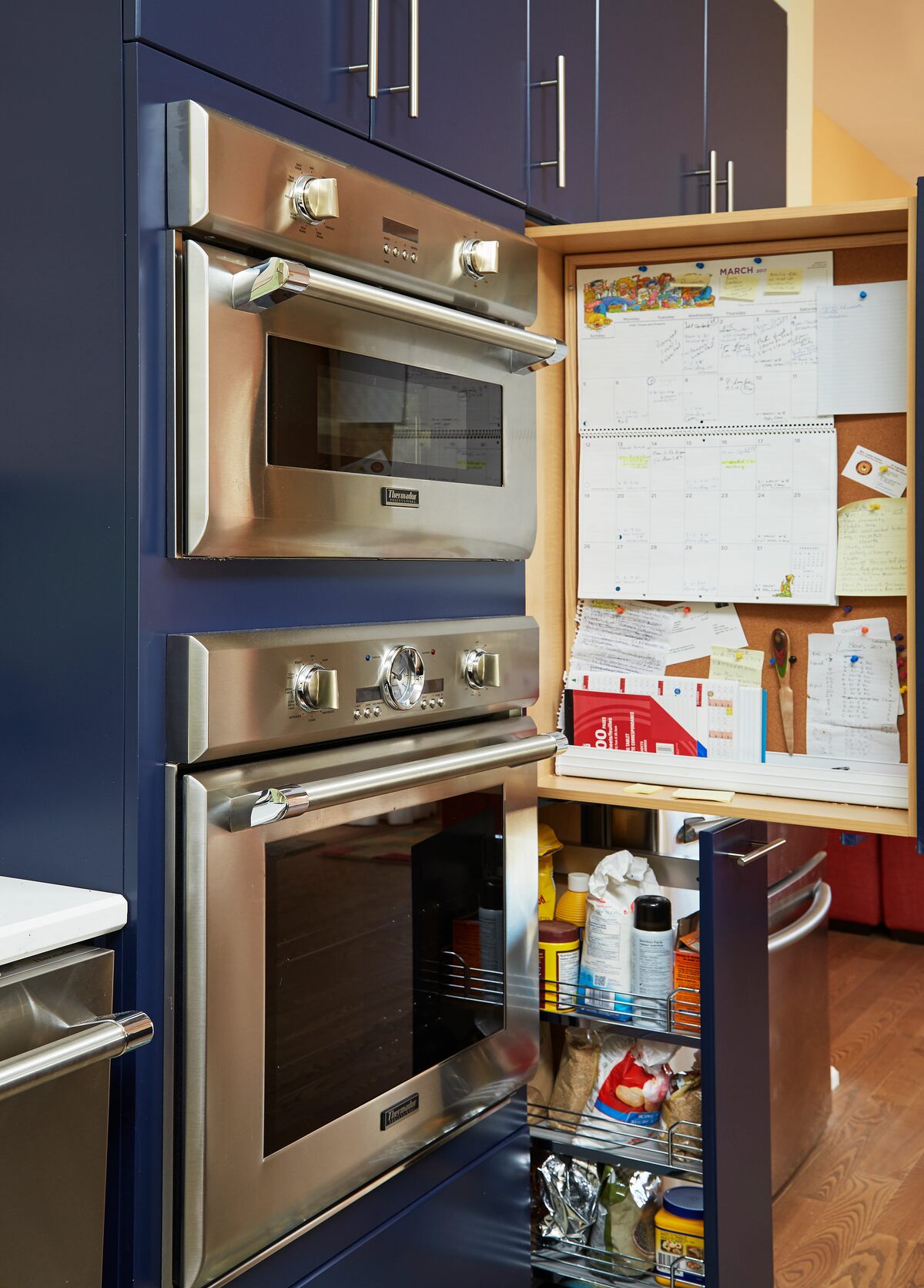 Pull-out spice drawer and bulletin board in Unionville, Toronto kitchen renovation