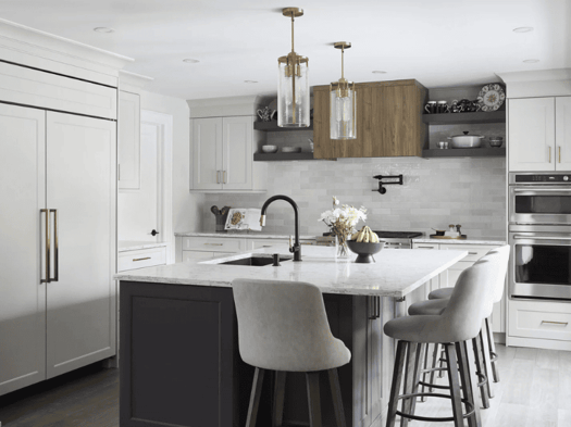 White-kitchen-cabinetry-800x600