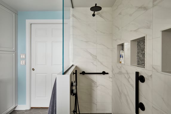 bling-Walk-in Shower with Grab Bars_2