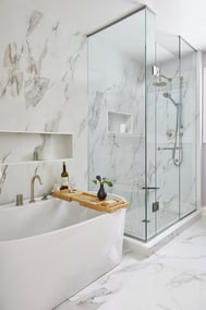 oceania chilko freestanding tub and Ek calacatta polished tile-1